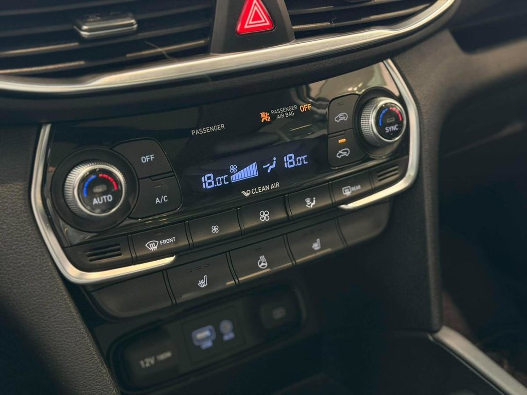 2020 Hyundai Santa Fe Preferred w/Sun&Leather Package AWD | 8 ROUES | BAS KM | CUIR | TOIT PANO | CAMÉRA | CARPLAY +++ in Laval, Quebec - 16 - w1024h768px