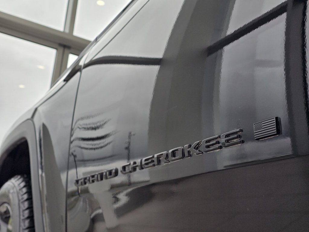 Jeep Grand Cherokee L Altitude ENSEMBLE ECLAIRE 23B | TOIT | JANTES 20P +++ 2025 à Laval, Québec - 24 - w1024h768px