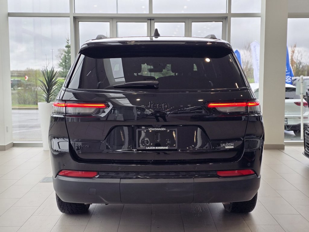 Jeep Grand Cherokee L Altitude ENSEMBLE ECLAIRE 23B | TOIT | JANTES 20P +++ 2025 à Laval, Québec - 7 - w1024h768px