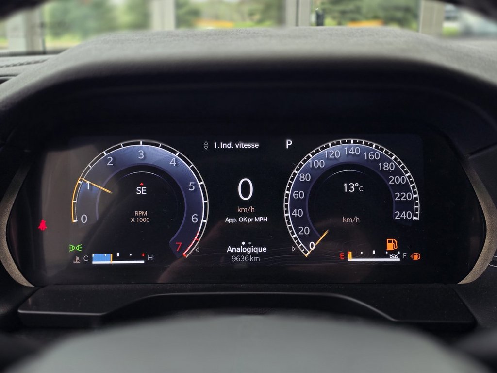 Jeep Grand Cherokee L Altitude ENSEMBLE ECLAIRE 23B | TOIT | JANTES 20P +++ 2025 à Laval, Québec - 15 - w1024h768px