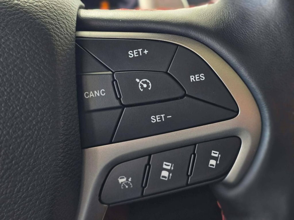 2021 Jeep Grand Cherokee Trailhawk | 4X4 | 8 PNEUS | CUIR | NAV | TOIT PANO | DÉMARREUR | CAMÉRA | CARPLAY +++ in Laval, Quebec - 16 - w1024h768px