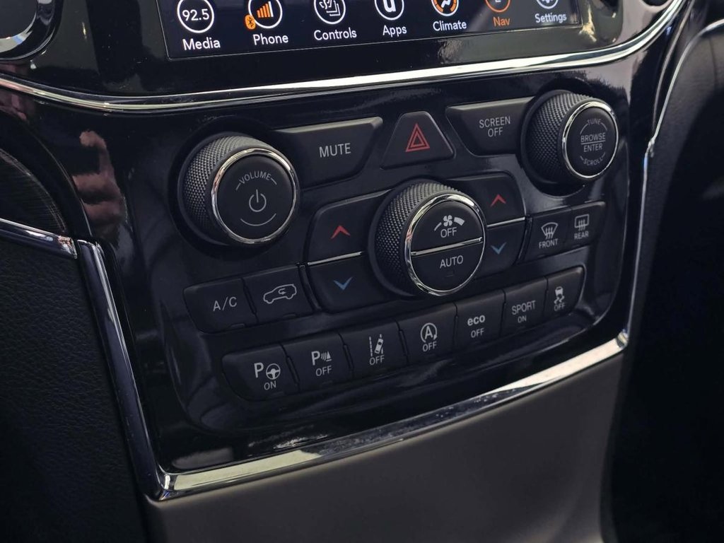 2021 Jeep Grand Cherokee Trailhawk | 4X4 | 8 PNEUS | CUIR | NAV | TOIT PANO | DÉMARREUR | CAMÉRA | CARPLAY +++ in Laval, Quebec - 19 - w1024h768px