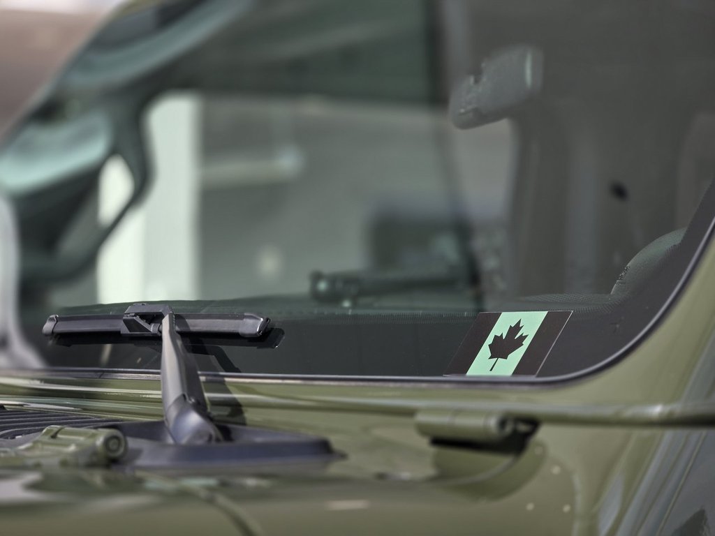 Jeep Wrangler Willy's Sport | BAS KM | 4X4 | CAMÉRA | BLUETOOTH +++ 2021 à Laval, Québec - 25 - w1024h768px