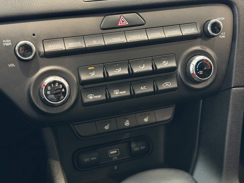 2021 Kia Sportage EX S AWD | DÉMARREUR | TOIT PANO | CARPLAY | CAMÉRA +++ in Laval, Quebec - 17 - w1024h768px