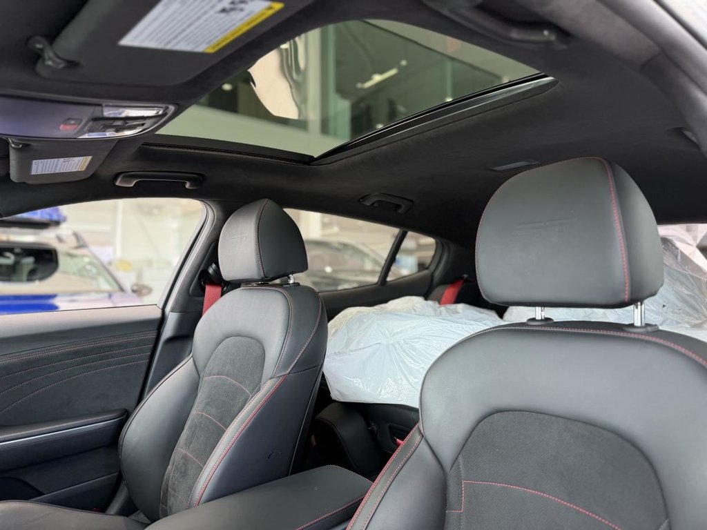 Kia Stinger GT Limited AWD | 8 PNEUS | BAS KM | DÉMARREUR | CAMÉRA 360 | NAV | TOIT | CUIR | CARPLAY +++ 2023 à Laval, Québec - 19 - w1024h768px