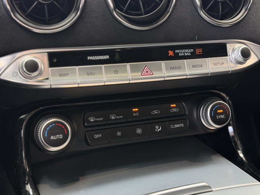 Kia Stinger GT Limited AWD | 8 PNEUS | BAS KM | DÉMARREUR | CAMÉRA 360 | NAV | TOIT | CUIR | CARPLAY +++ 2023 à Laval, Québec - 16 - w1024h768px
