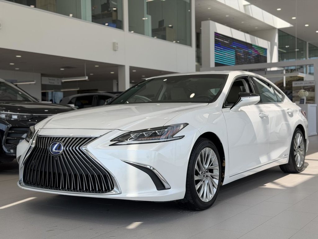 2020 Lexus ES 300h | TOIT | CUIR | NAV | CARPLAY | CAMÉRA 360 +++ in Laval, Quebec - 4 - w1024h768px
