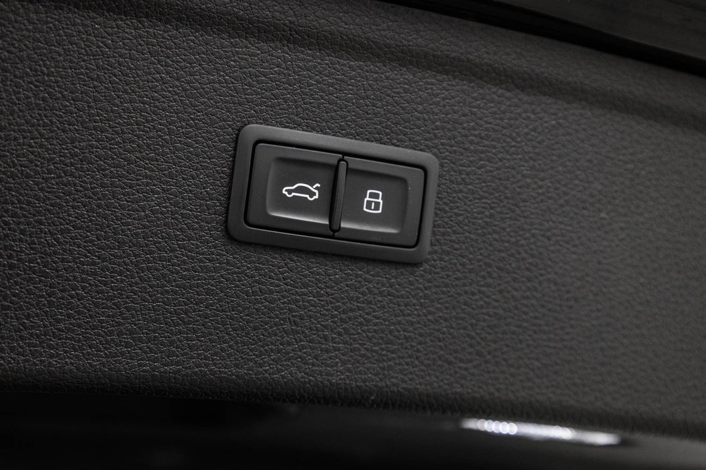 Audi Q5 KOMFORT VORSPRUNG EDITION 2025 à Laval, Québec - 12 - w1024h768px