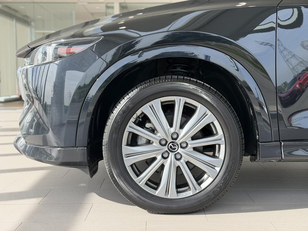 Mazda CX-5 Signature AWD | BAS KM | CUIR | NAV | TOIT | CAMÉRA 360 | BOSE | CARPLAY +++ 2023 à Laval, Québec - 5 - w1024h768px