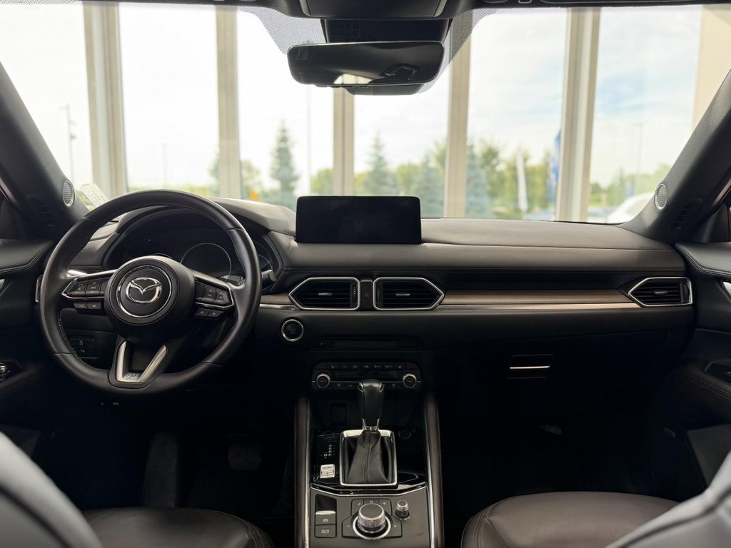 Mazda CX-5 Signature AWD | BAS KM | CUIR | NAV | TOIT | CAMÉRA 360 | BOSE | CARPLAY +++ 2023 à Laval, Québec - 11 - w1024h768px