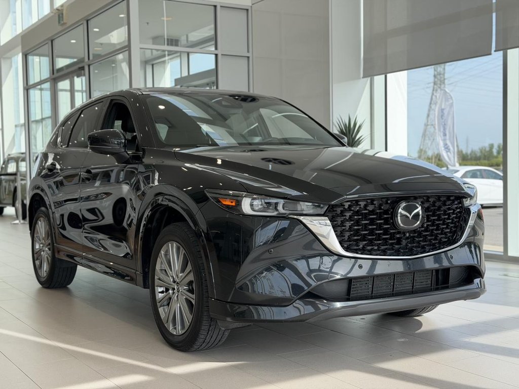 Mazda CX-5 Signature AWD | BAS KM | CUIR | NAV | TOIT | CAMÉRA 360 | BOSE | CARPLAY +++ 2023 à Laval, Québec - 1 - w1024h768px