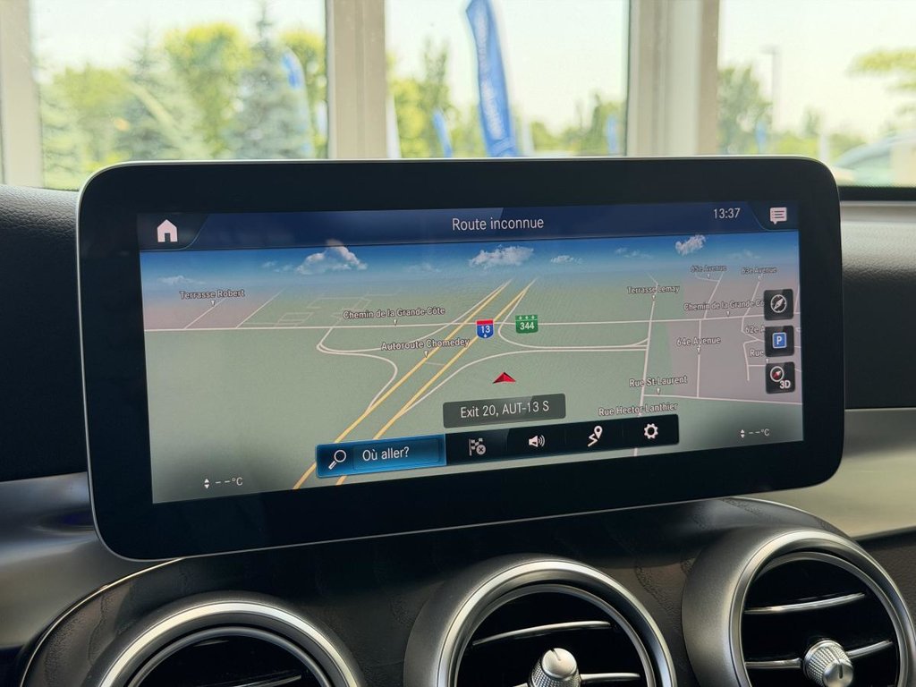 2020 Mercedes-Benz GLC 300 4MATIC | TOIT PANO | NAV | CUIR | CARPLAY | CAMÉRA 360 +++ in Laval, Quebec - 18 - w1024h768px