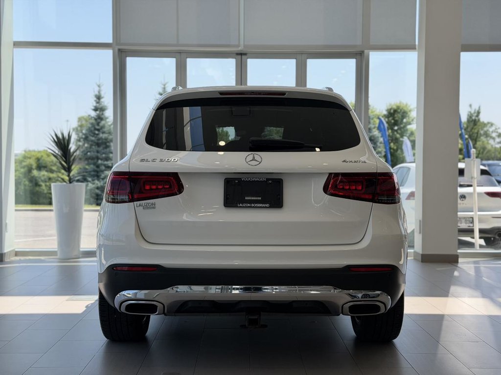 2020 Mercedes-Benz GLC 300 4MATIC | TOIT PANO | NAV | CUIR | CARPLAY | CAMÉRA 360 +++ in Laval, Quebec - 7 - w1024h768px