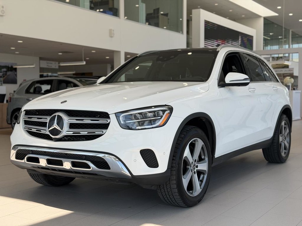 2020 Mercedes-Benz GLC 300 4MATIC | TOIT PANO | NAV | CUIR | CARPLAY | CAMÉRA 360 +++ in Laval, Quebec - 4 - w1024h768px