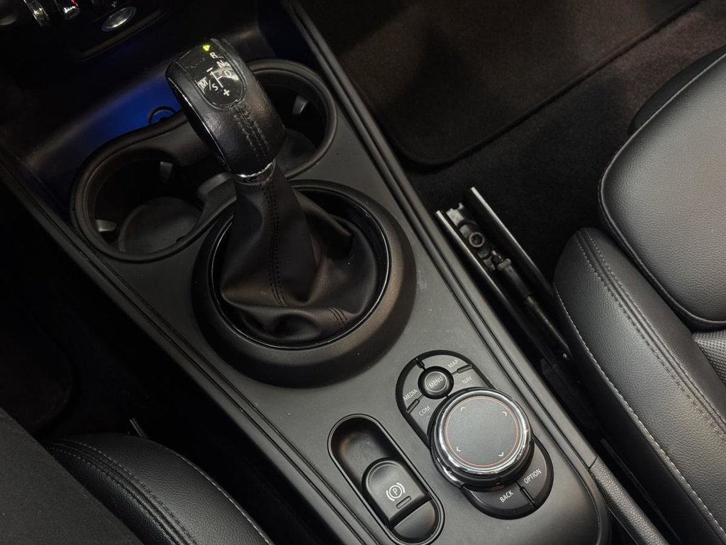 MINI Countryman ALL4 TOIT PANO | NAV | CUIR +++ 2019 à Laval, Québec - 16 - w1024h768px
