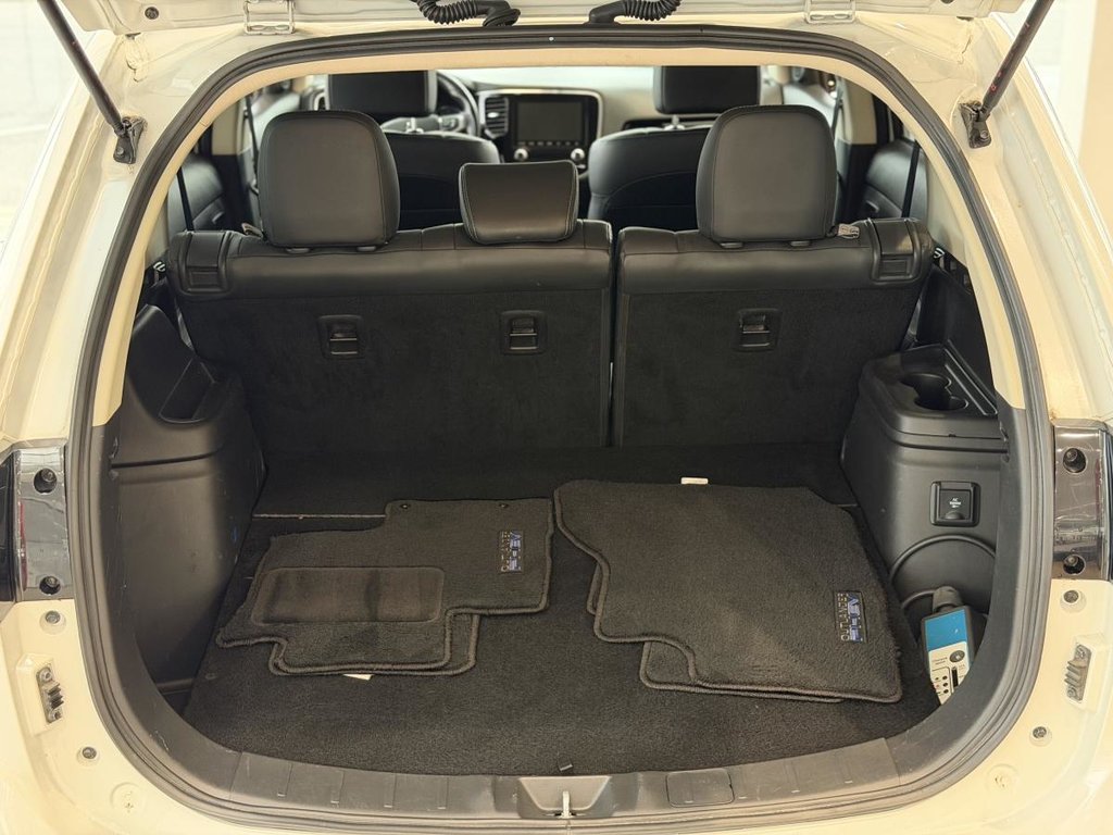 2022 Mitsubishi Outlander PHEV SE S-AWC | CUIR | CARPLAY | CAMÉRA | BLUETOOTH +++ in Laval, Quebec - 9 - w1024h768px