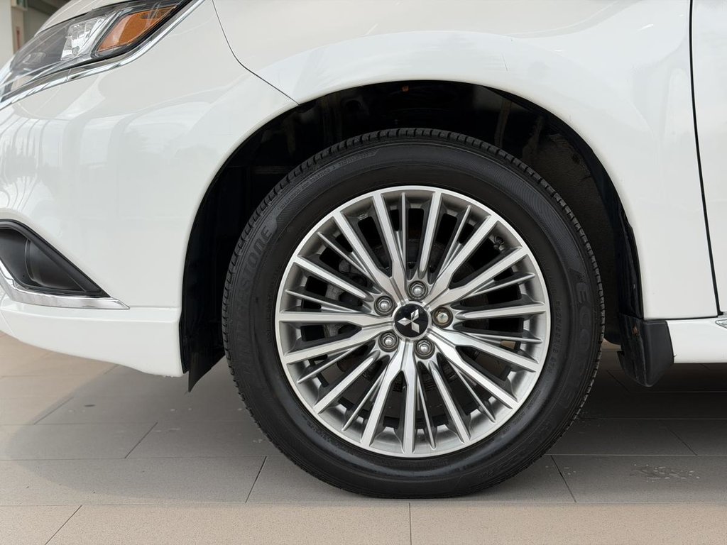 2022 Mitsubishi Outlander PHEV SE S-AWC | CUIR | CARPLAY | CAMÉRA | BLUETOOTH +++ in Laval, Quebec - 5 - w1024h768px