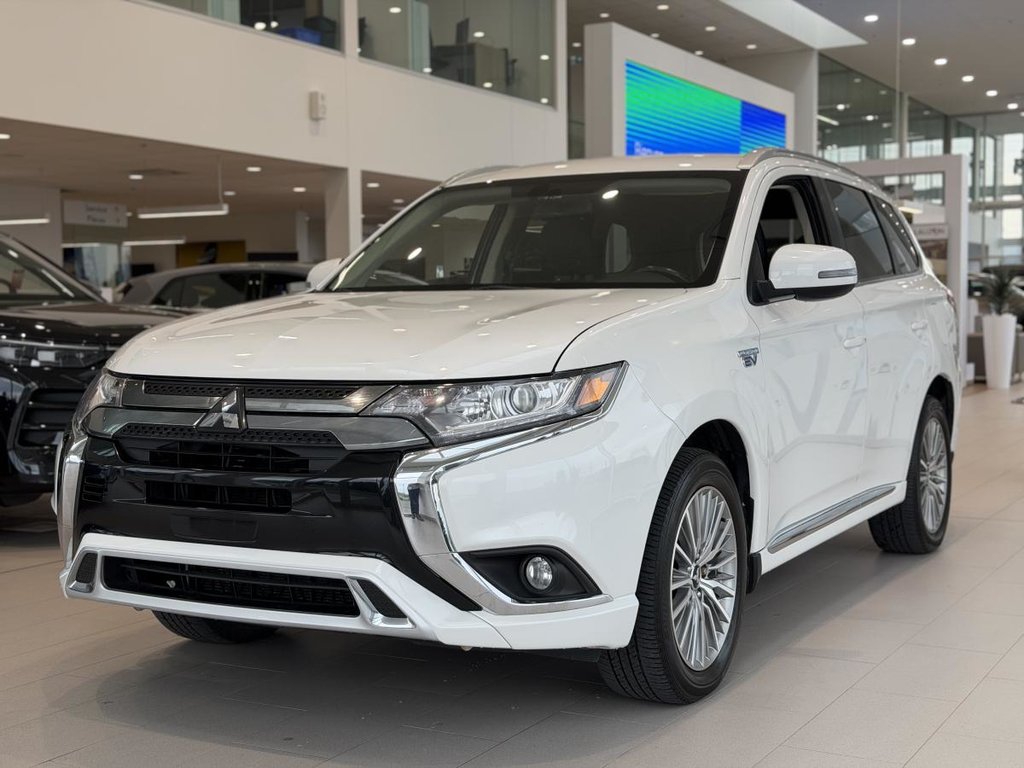 2022 Mitsubishi Outlander PHEV SE S-AWC | CUIR | CARPLAY | CAMÉRA | BLUETOOTH +++ in Laval, Quebec - 4 - w1024h768px