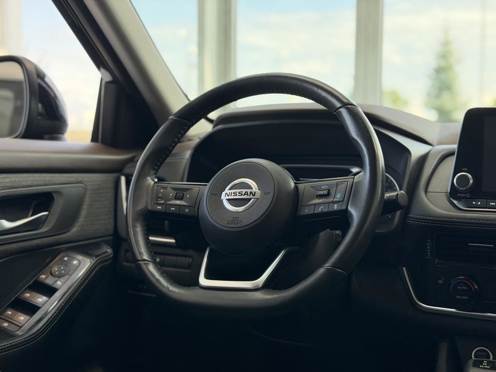 2021 Nissan Rogue SV AWD | 8 ROUES | TOIT PANO | DÉMARREUR | CAMÉRA 360 | CARPLAY +++ in Laval, Quebec - 11 - w1024h768px