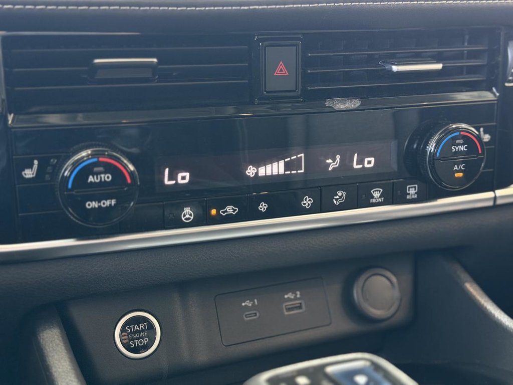 2021 Nissan Rogue SV AWD | 8 ROUES | TOIT PANO | DÉMARREUR | CAMÉRA 360 | CARPLAY +++ in Laval, Quebec - 16 - w1024h768px