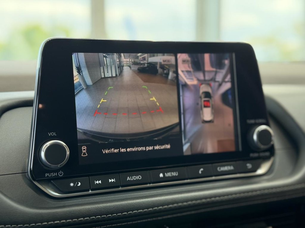 2021 Nissan Rogue SV AWD | 8 ROUES | TOIT PANO | DÉMARREUR | CAMÉRA 360 | CARPLAY +++ in Laval, Quebec - 18 - w1024h768px