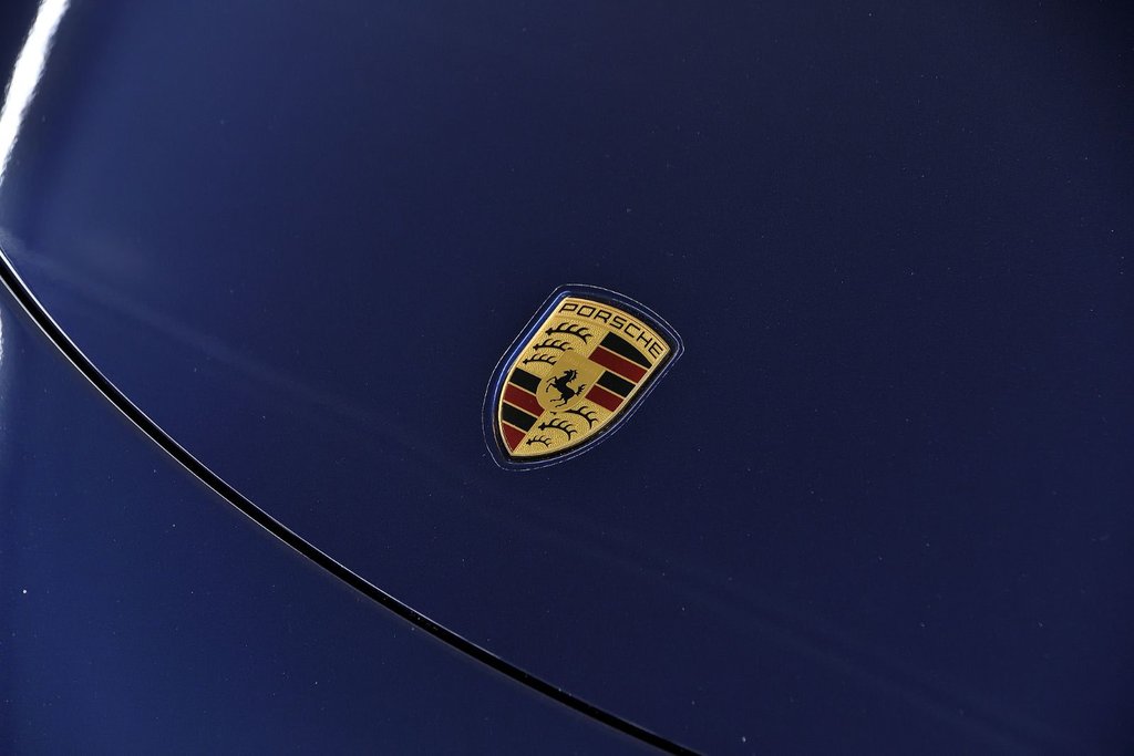 2025 Porsche 718 Cayman S / Premium Package / Sport Chrono / BOSE in Laval, Quebec - 6 - w1024h768px