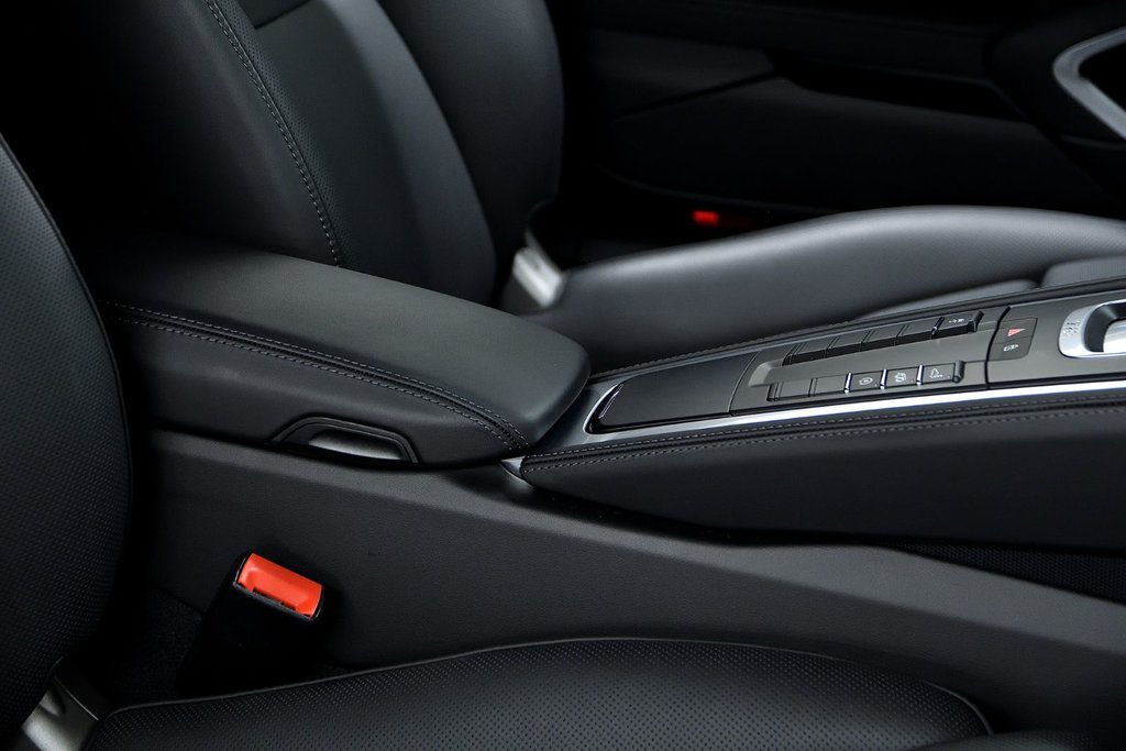 2025 Porsche 718 Cayman S / Premium Package / Sport Chrono / BOSE in Laval, Quebec - 18 - w1024h768px