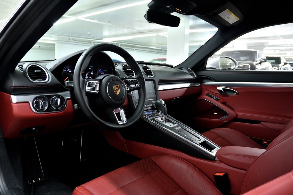 Porsche 718 Cayman Coupe / Sport Exhaust / BOSE / PASM 2025 à Laval, Québec - 11 - w1024h768px