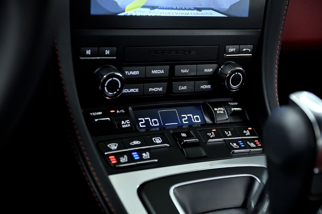 Porsche 718 Cayman Coupe / Sport Exhaust / BOSE / PASM 2025 à Laval, Québec - 27 - w1024h768px