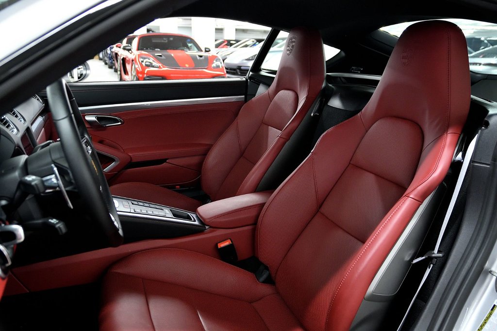 Porsche 718 Cayman Coupe / Sport Exhaust / BOSE / PASM 2025 à Laval, Québec - 16 - w1024h768px