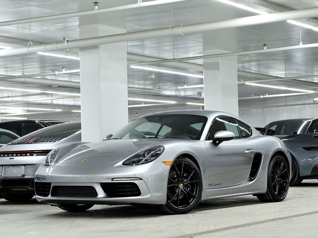 Porsche 718 Cayman Coupe / Sport Exhaust / BOSE / PASM 2025 à Laval, Québec - 1 - w1024h768px