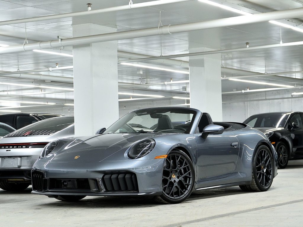 Porsche 911 Carrera 4 GTS Cabriolet / Premium Package / BOSE 2025 à Laval, Québec - 1 - w1024h768px
