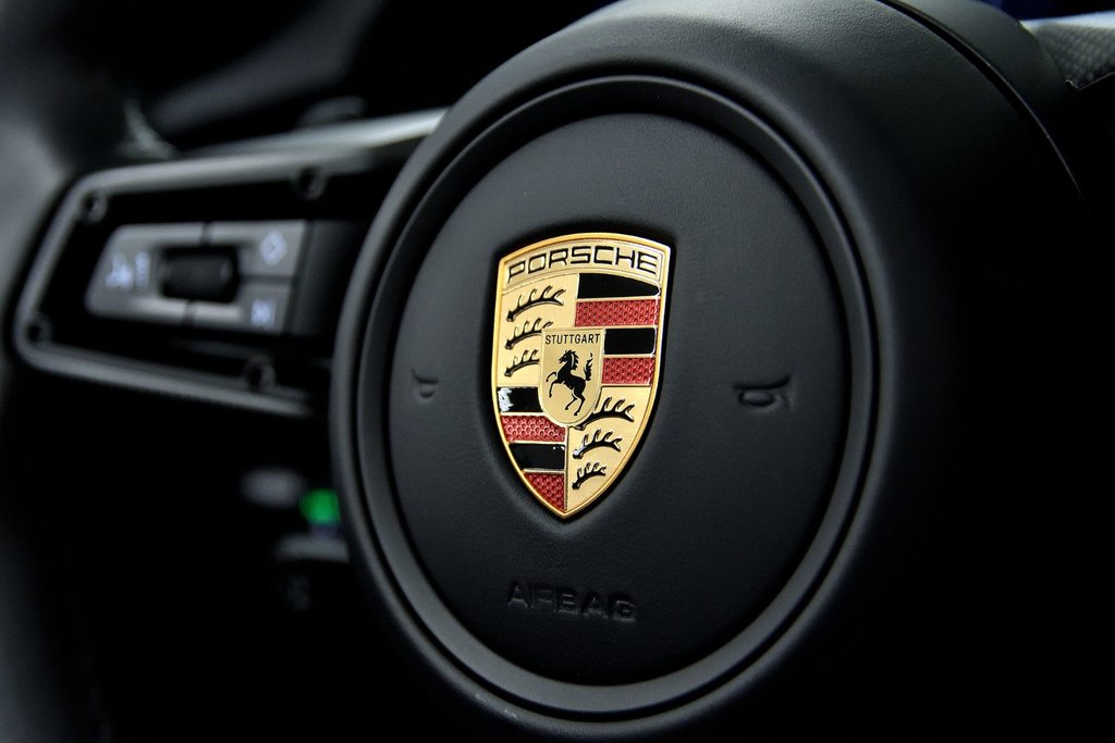 Porsche 911 Carrera 4 GTS Cabriolet / Premium Package / BOSE 2025 à Laval, Québec - 24 - w1024h768px