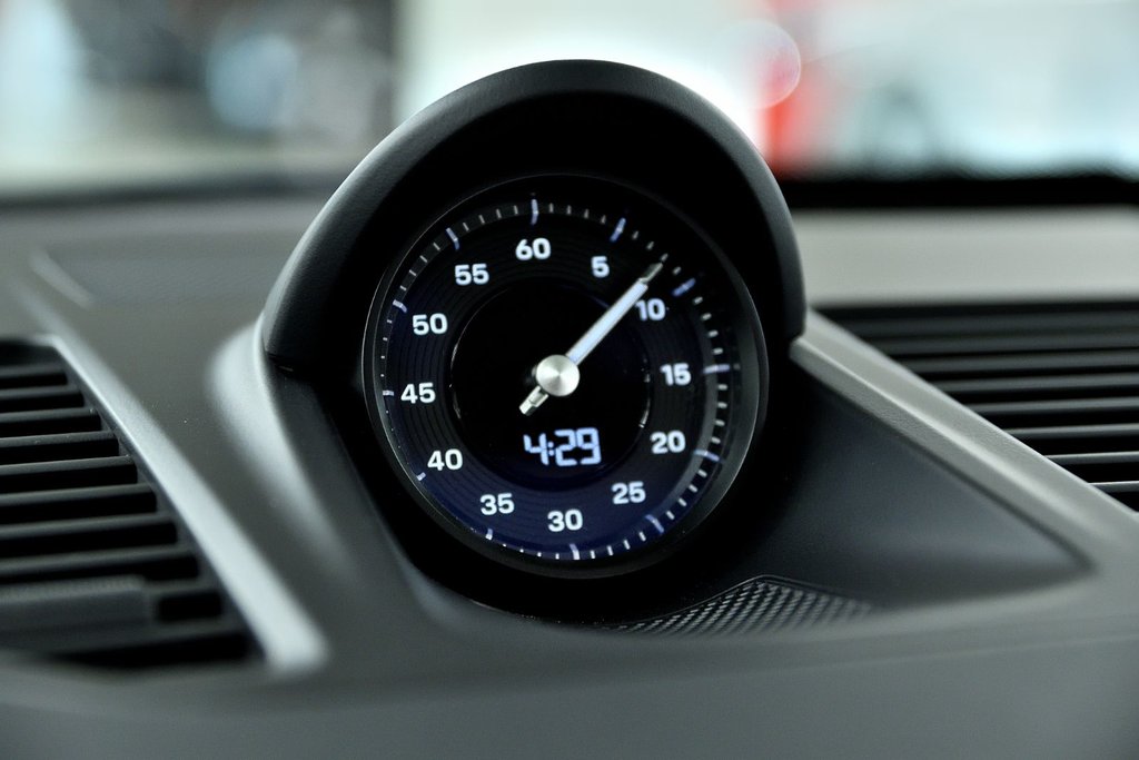 Porsche 911 Carrera 4 GTS Cabriolet / Premium Package / BOSE 2025 à Laval, Québec - 31 - w1024h768px