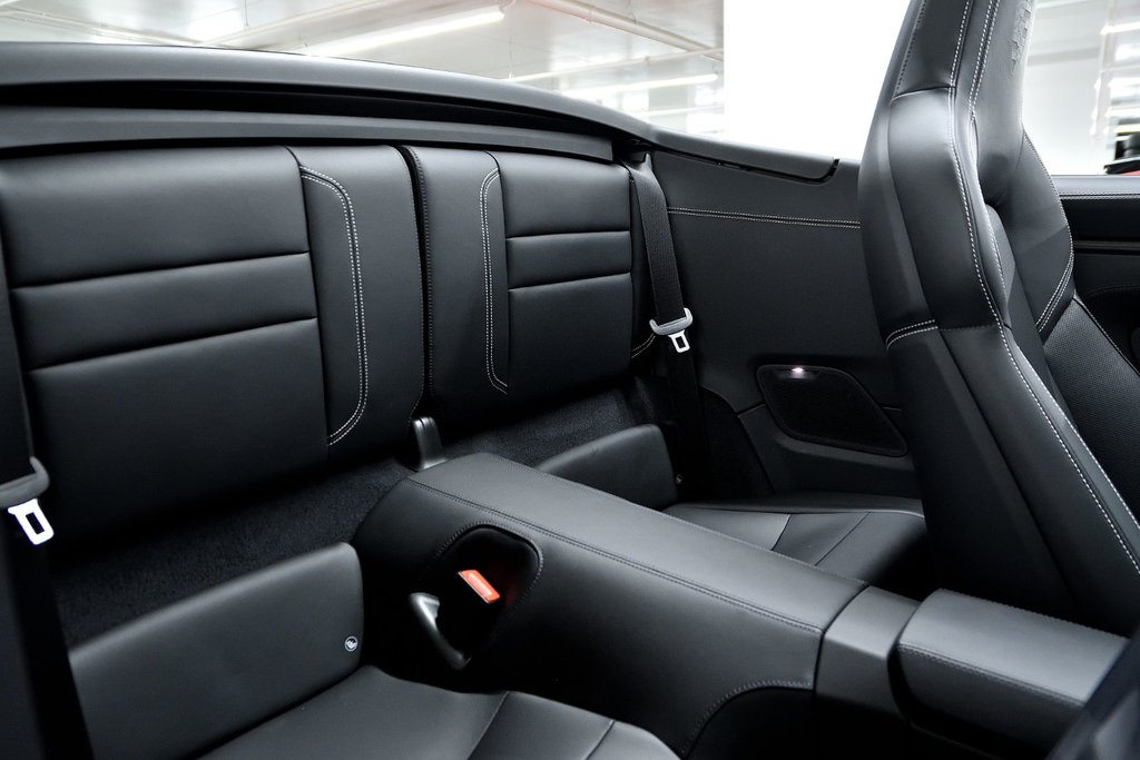 Porsche 911 Carrera 4 GTS Cabriolet / Premium Package / BOSE 2025 à Laval, Québec - 22 - w1024h768px