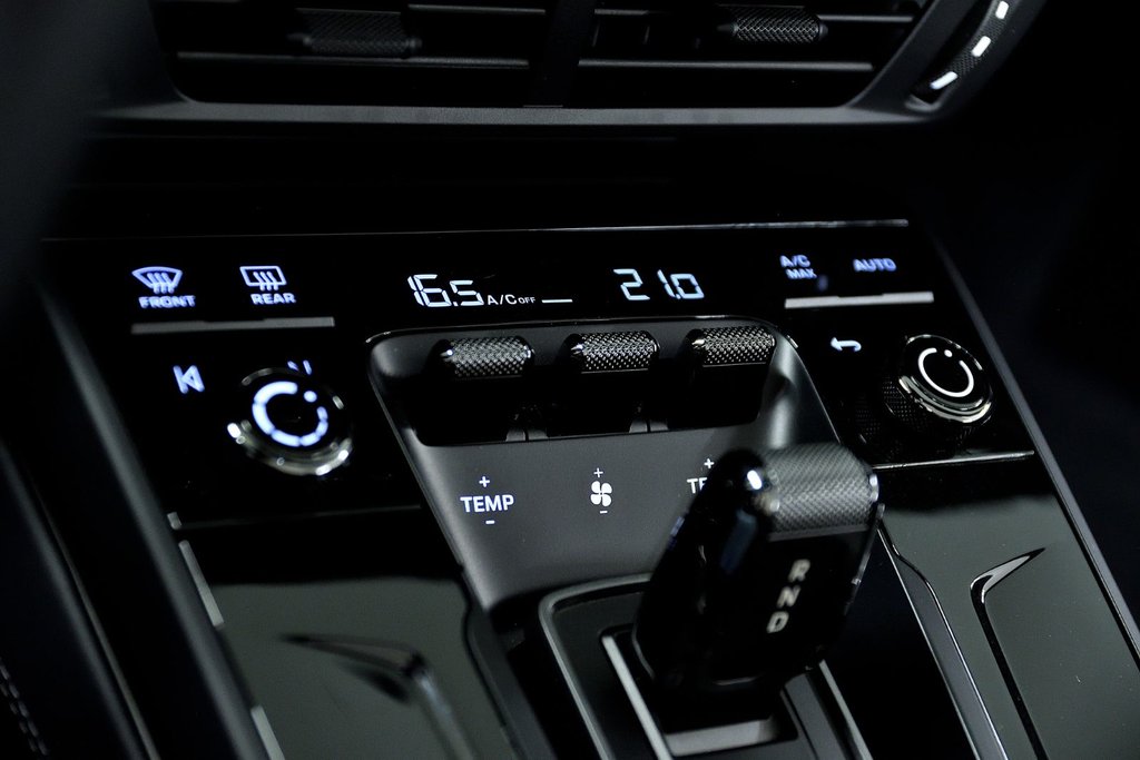 Porsche 911 Carrera 4 GTS Cabriolet / Premium Package / BOSE 2025 à Laval, Québec - 32 - w1024h768px