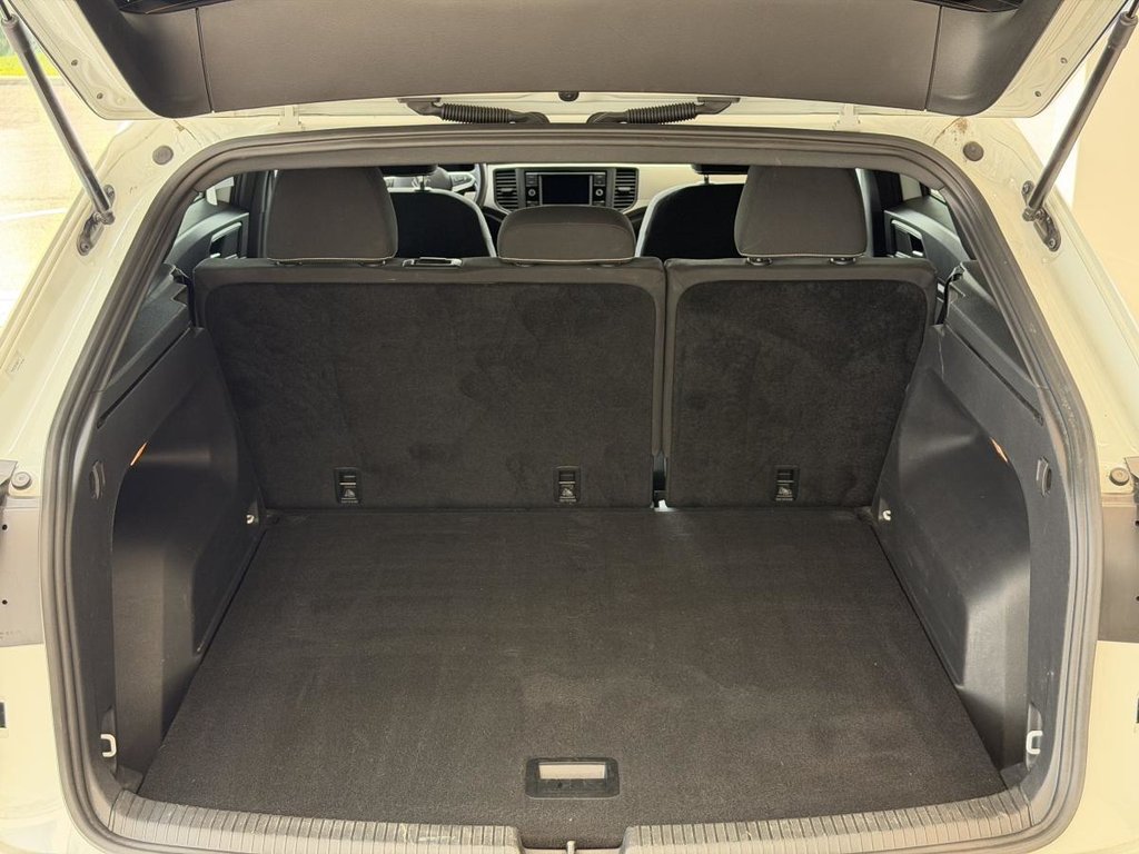 Volkswagen Atlas Cross Sport Trendline 4MOTION | CARPLAY | CAMÉRA | SIÈGES CHAUFFANTS +++ 2022 à Laval, Québec - 8 - w1024h768px