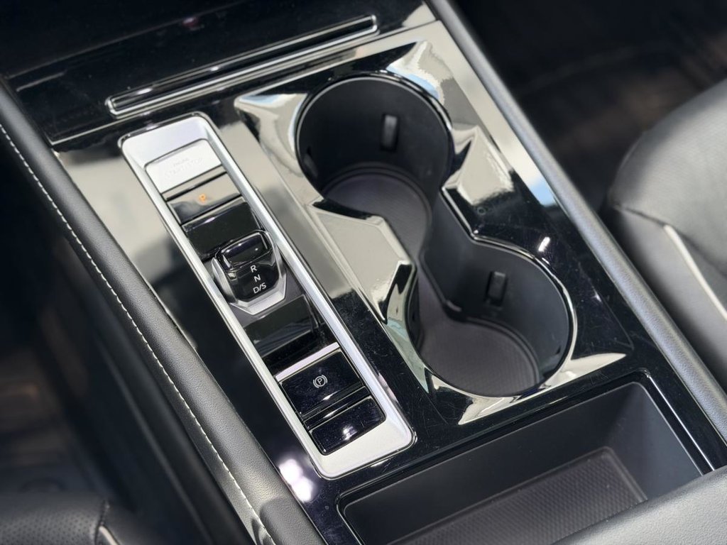 Volkswagen Atlas Cross Sport Execline R-Line | 4MOTION | TOIT PANO | DÉMARREUR | CUIR | NAV | CARPLAY | CAMÉRA +++ 2024 à Laval, Québec - 17 - w1024h768px