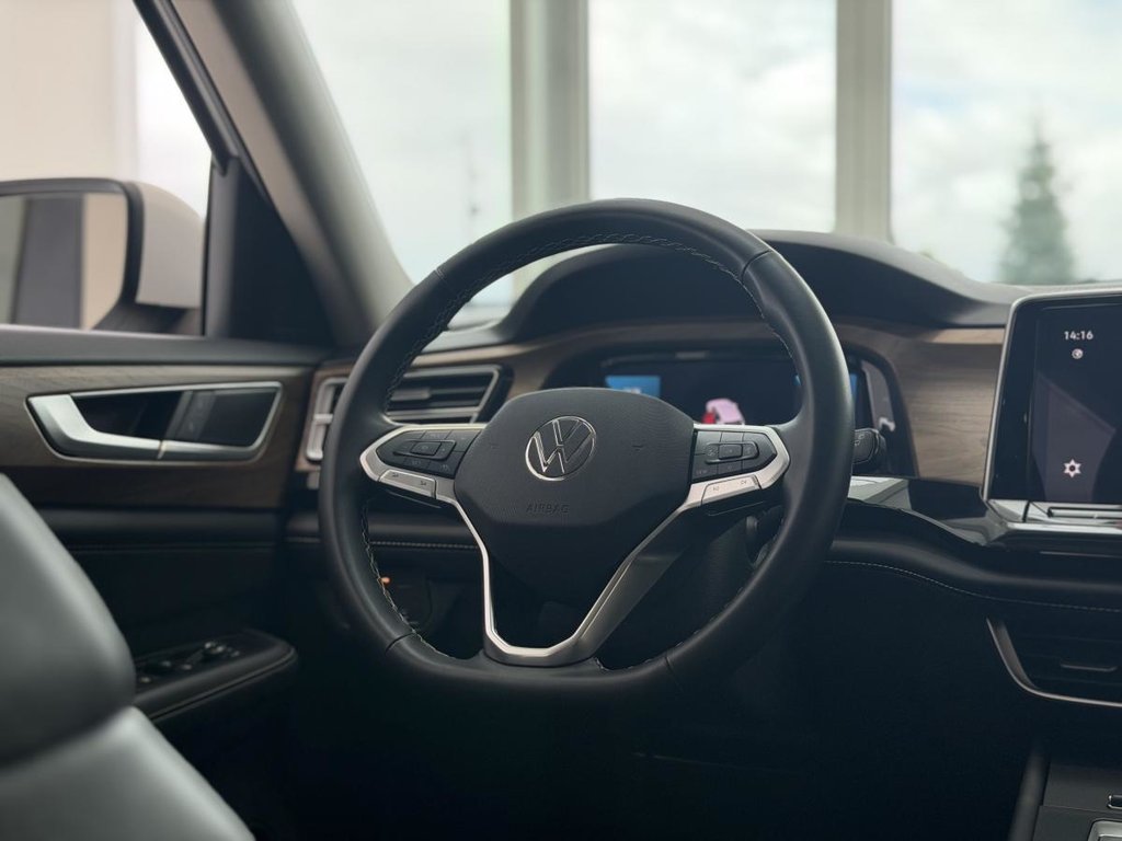 Volkswagen Atlas Comfortline CUIR | DEMARREUR | CARPLAY | CAMÉRA +++ 2025 à Laval, Québec - 12 - w1024h768px