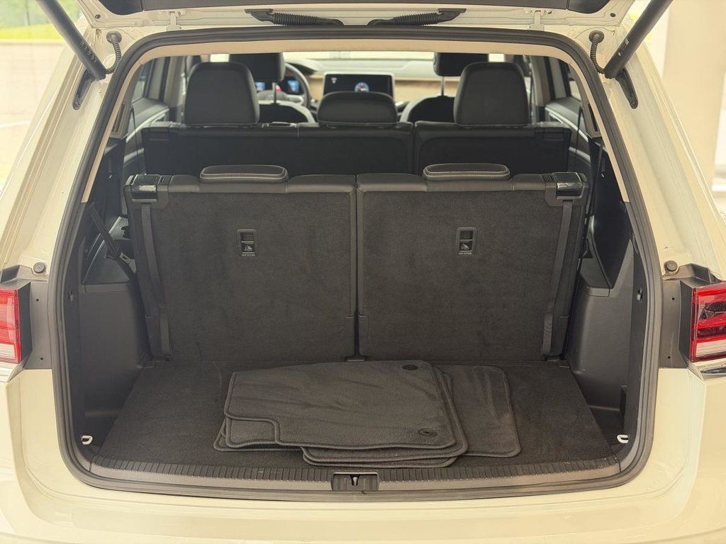 Volkswagen Atlas Comfortline CUIR | DEMARREUR | CARPLAY | CAMÉRA +++ 2025 à Laval, Québec - 8 - w1024h768px