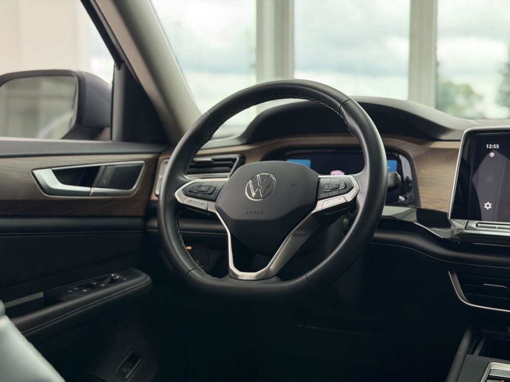 2025 Volkswagen Atlas Comfortline 4MOTION | CUIR | DEMARREUR | CARPLAY | CAMÉRA +++ in Laval, Quebec - 13 - w1024h768px
