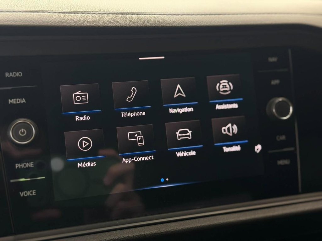 Volkswagen Jetta GLI DSG | DÉMARREUR | TOIT | CUIR | NAV | CARPLAY | CAMÉRA +++ 2023 à Laval, Québec - 18 - w1024h768px
