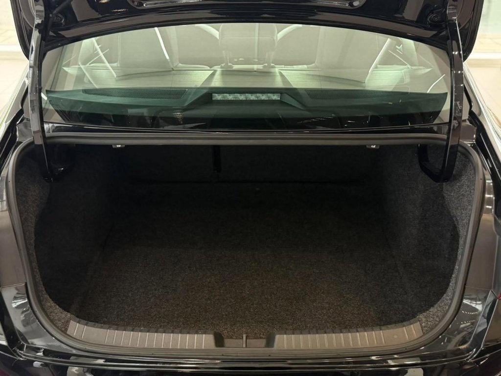 Volkswagen Jetta GLI DSG | DÉMARREUR | TOIT | CUIR | NAV | CARPLAY | CAMÉRA +++ 2023 à Laval, Québec - 8 - w1024h768px