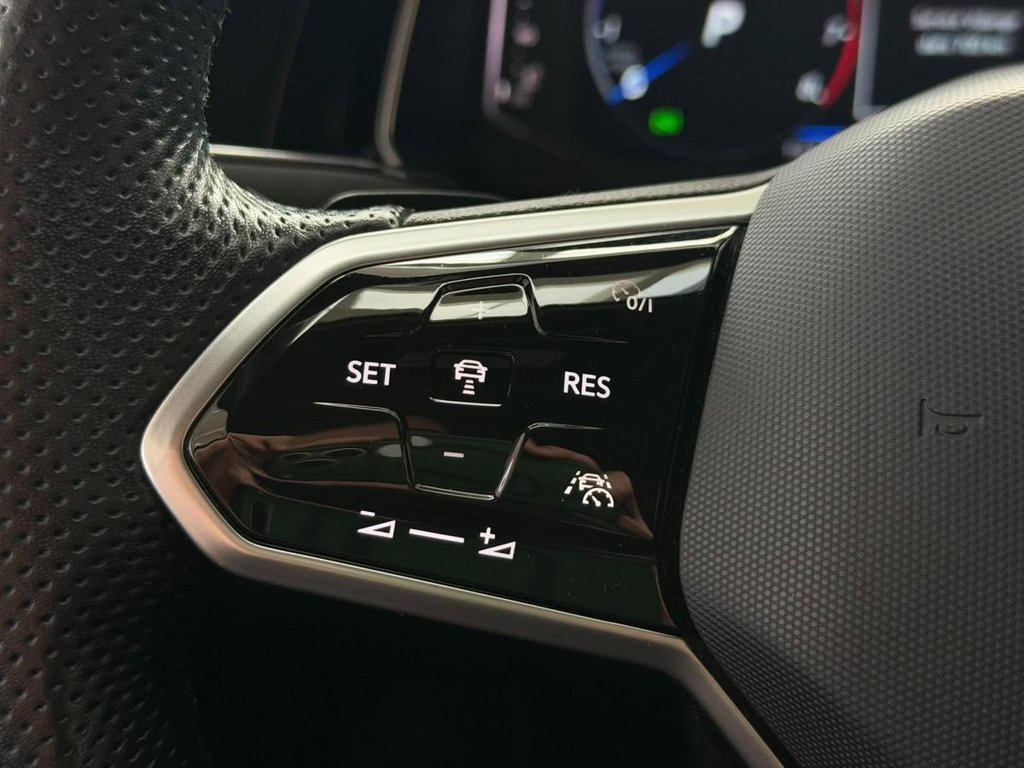 Volkswagen Jetta GLI DSG | DÉMARREUR | TOIT | CUIR | NAV | CARPLAY | CAMÉRA +++ 2023 à Laval, Québec - 14 - w1024h768px