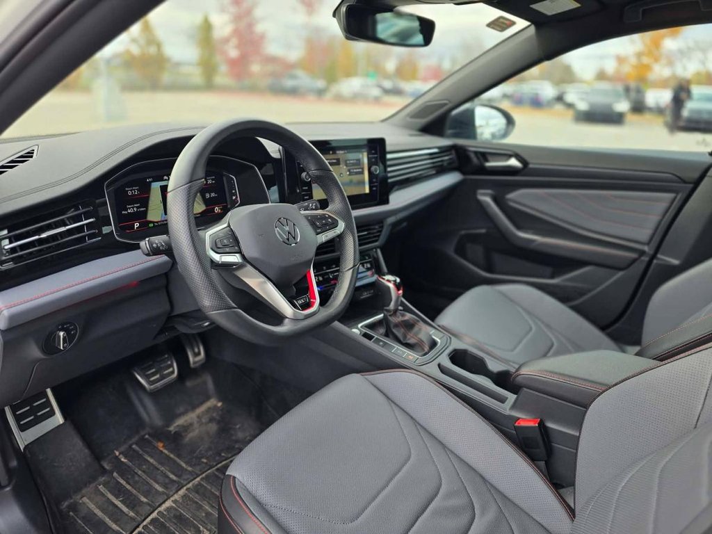 Volkswagen Jetta GLI Autobahn DSG | DÉMARREUR | TOIT | CUIR | NAV | CARPLAY | CAMÉRA +++ 2026 à Laval, Québec - 9 - w1024h768px