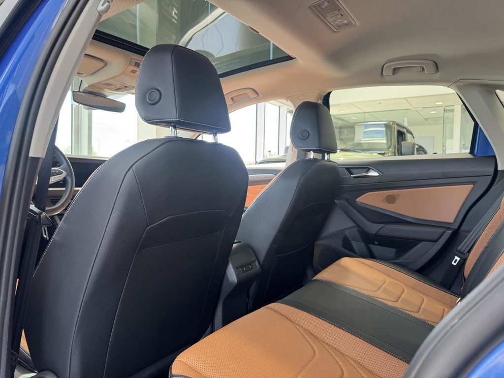 Volkswagen Jetta Highline TOIT | CUIR | CAMÉRA | CARPLAY | BAS KM +++ 2022 à Laval, Québec - 9 - w1024h768px