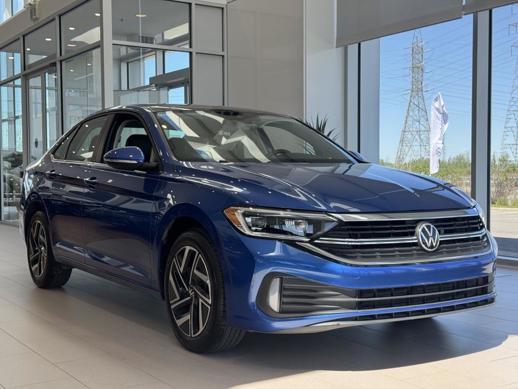 Volkswagen Jetta Highline TOIT | CUIR | CAMÉRA | CARPLAY | BAS KM +++ 2022 à Laval, Québec - 1 - w1024h768px