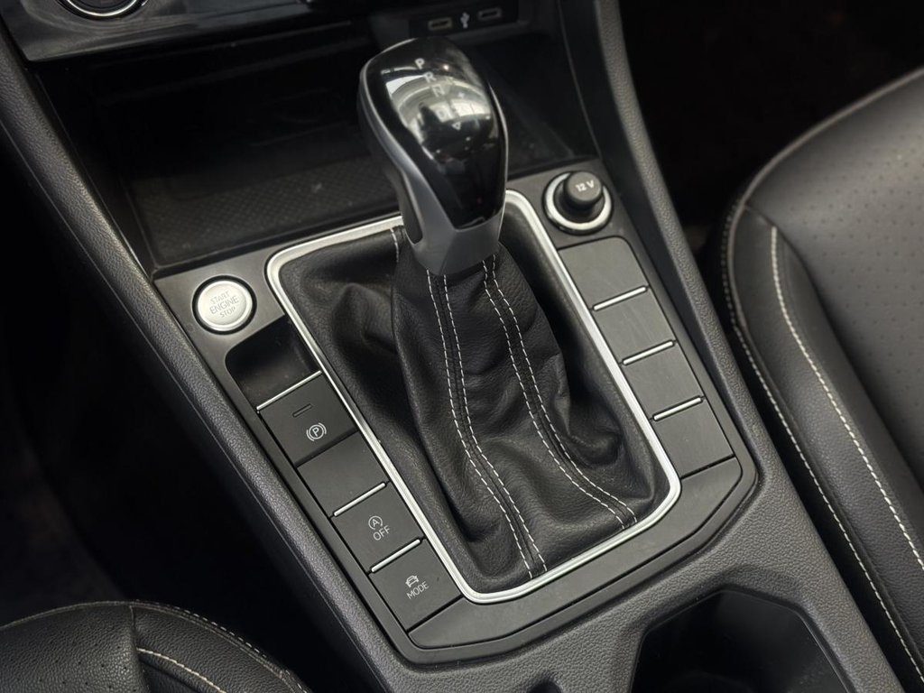 Volkswagen Jetta Comfortline SPORT PACK | TOIT | CARPLAY | CUIR +++ 2023 à Laval, Québec - 16 - w1024h768px
