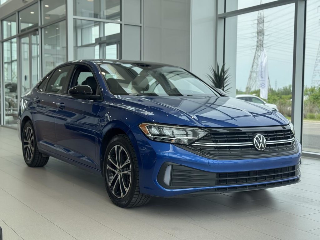 Volkswagen Jetta Comfortline SPORT PACK | TOIT | CARPLAY | CUIR +++ 2023 à Laval, Québec - 1 - w1024h768px