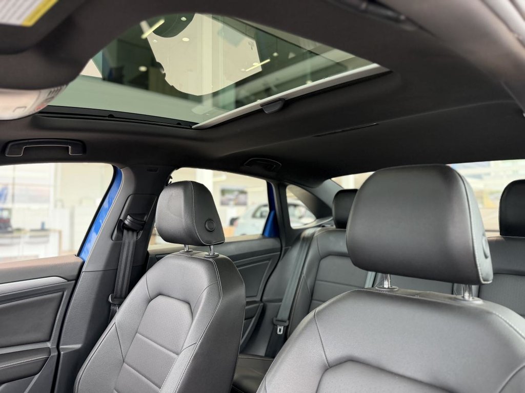 Volkswagen Jetta Comfortline SPORT PACK | TOIT | CARPLAY | CUIR +++ 2023 à Laval, Québec - 18 - w1024h768px